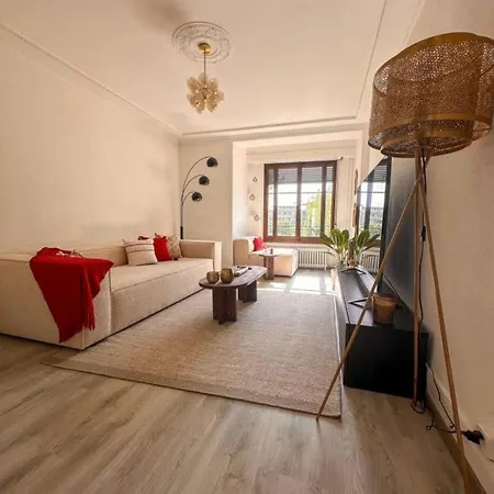 Appartement-Centre Ville-Croisette Senior